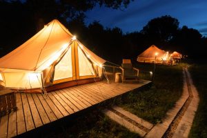 bisnis glamping