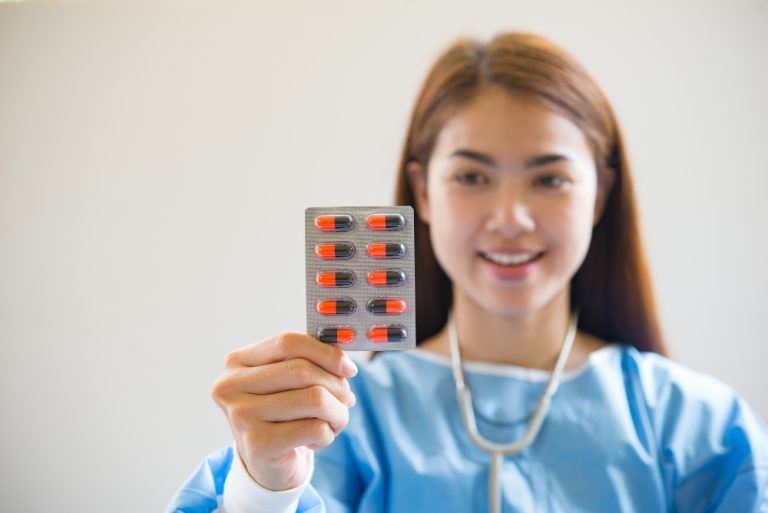 Menyimpan Obat