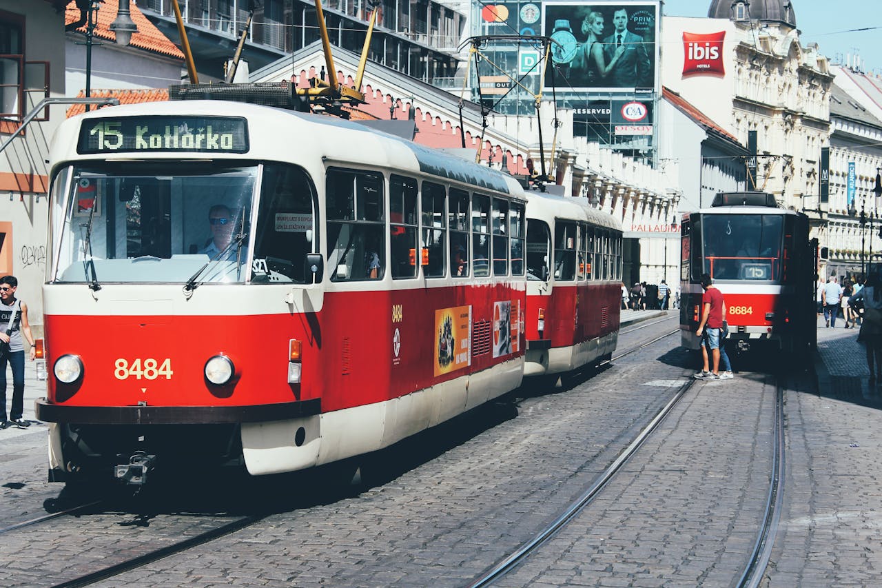 ciri khas trem